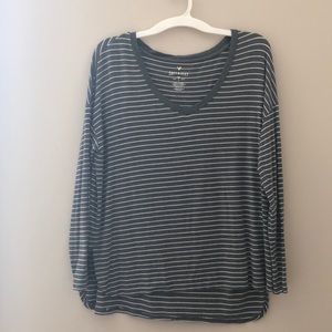 American Eagle Long Sleeve tee